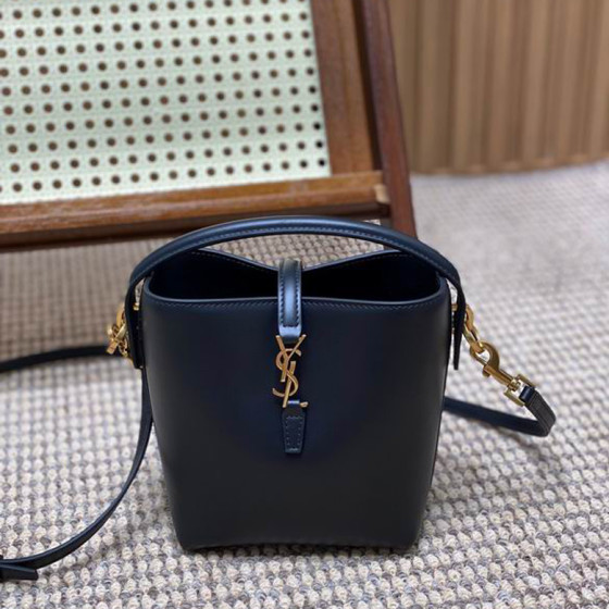 765870  15X13X6cm MT